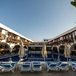 Otel Costa Bitezhan 4*