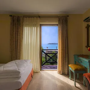 Castelino Akyarlar 호텔 2*