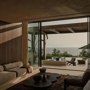 Scorpios Hotel 5*