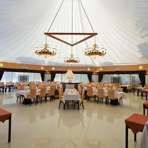 Latanya Park Hotel