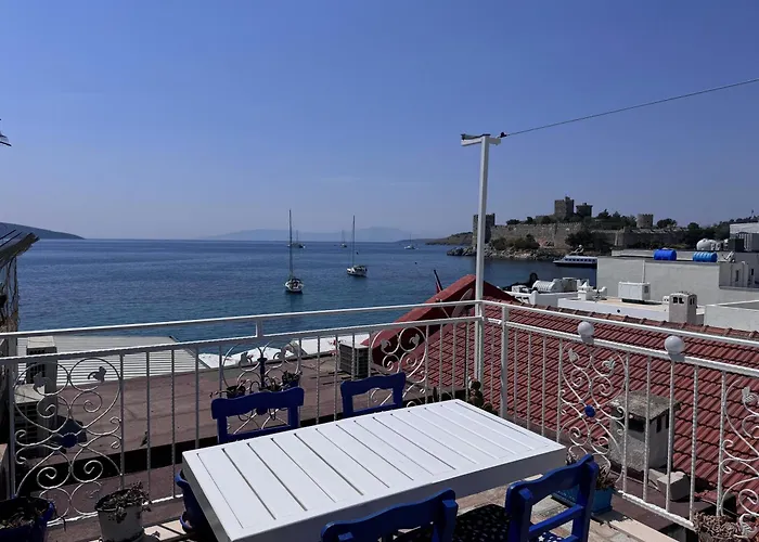 foto di White And Blue Bodrum