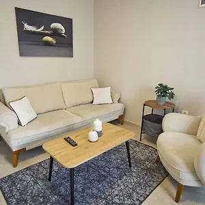 Cozy And Central With Shared Pool Near Beach In Lejlighed Bodrum
