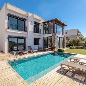 Villa Elegant Private Pool & Stunning Views