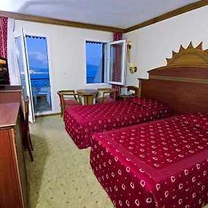 Grand Newport 4*