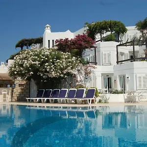 Hotel Antique Theatre 3*